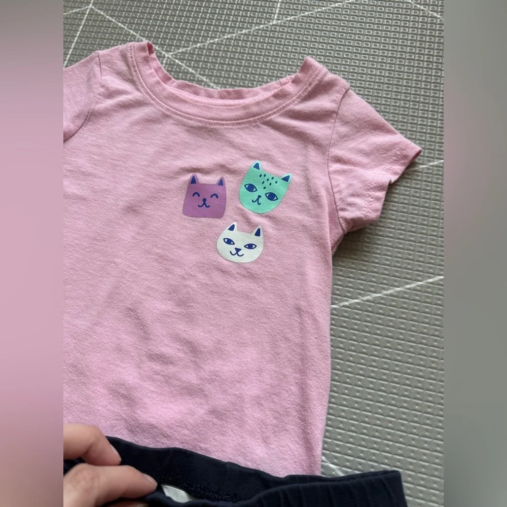 H&M|Baby girl/toddler set,Pink Cat Graphic Tee with Black soft Leggings Set•••2T